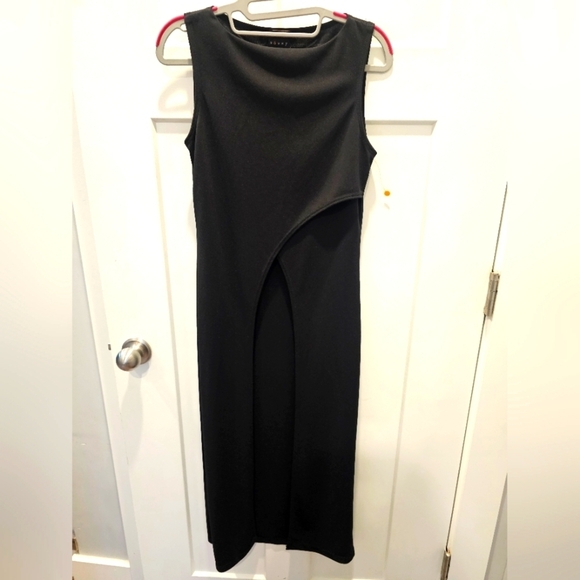 sassy Dresses & Skirts - Sassy Black Sleeveless Asymmetrical Overlay Midi Dress Size M